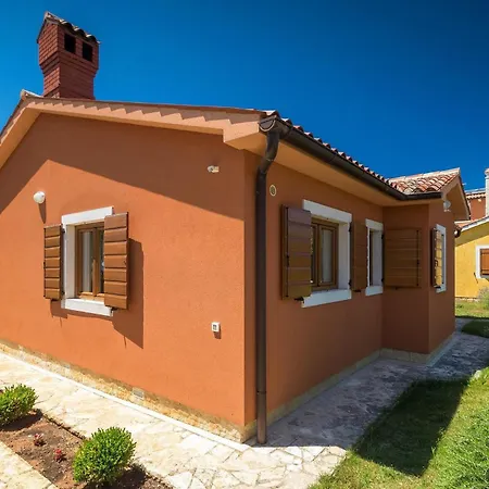 Maria Betiga Tatil Evi *