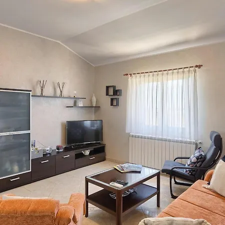 Vikendica Maria Betiga *