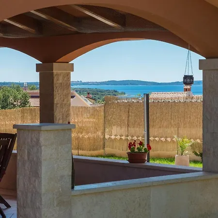 Maria Betiga Tatil Evi Pula